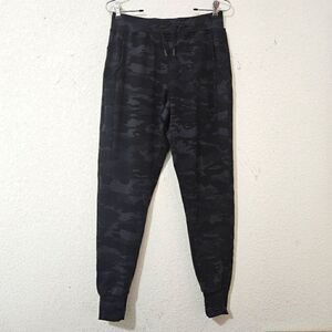 Alphalete athletic jogger size small UNISEX! SALE!